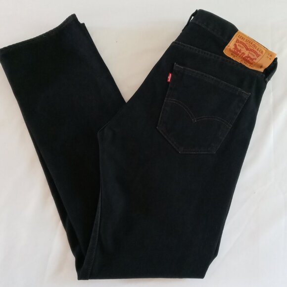 Levi's Men's 501 Button Fly Black Denim Jeans 36 x 34 - Picture 2 of 10